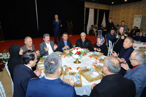 Şehit Astsubay Emre Altıok Unutulmadı: Samsun'un Zirvesi İftar Sofrasında Bir Araya Geldi