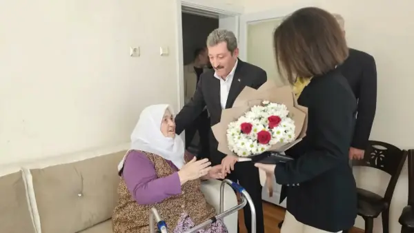 Samsun Valisi'nden Anneler Günü'nde yürek ısıtan sürpriz
