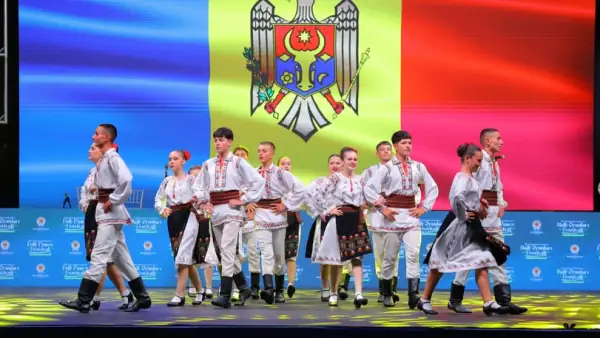 Samsun'da Uluslararası Halk Oyunları Festivali Coşkusu