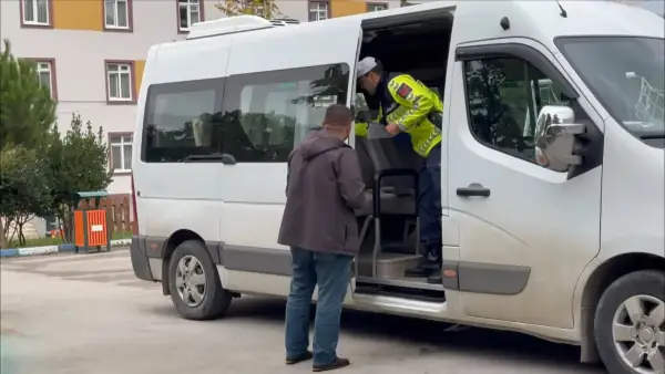 Samsun'da Okul Çevrelerinde Güvenlik ve Trafik Denetimleri Artırıldı