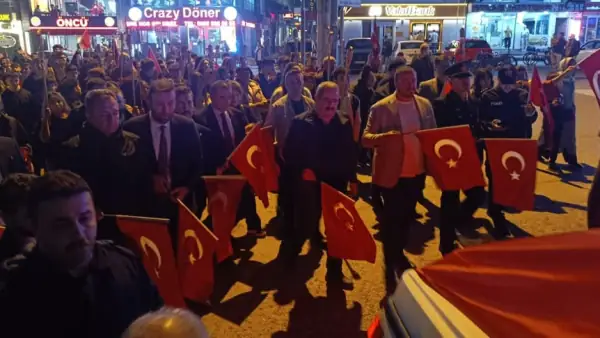 Çarşamba'da 29 Ekim Coşkusu: Fener Alayı Yürüyüşü Düzenlendi