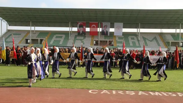 Çarşamba'da Cumhuriyet Bayramı Şehir Stadyumu'nda Kutlandı
