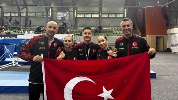 Ecem Nisa Esen ve Livanur Yalçın'dan Dünya Kupası'nda Bronz Madalya
